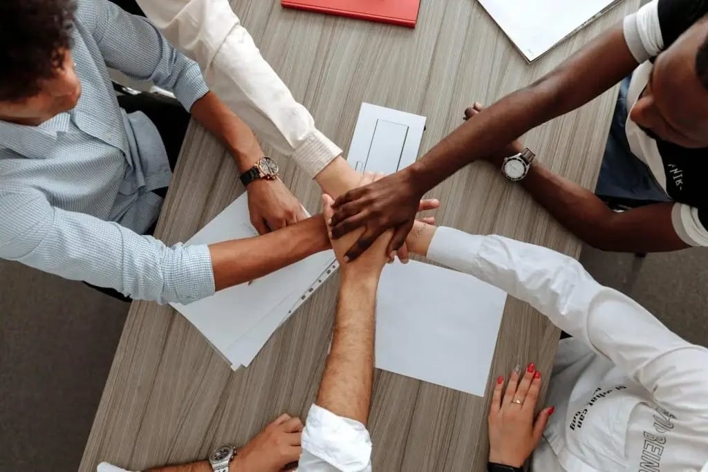 help with employing skilled workers (hiring overseas) visa application for employee